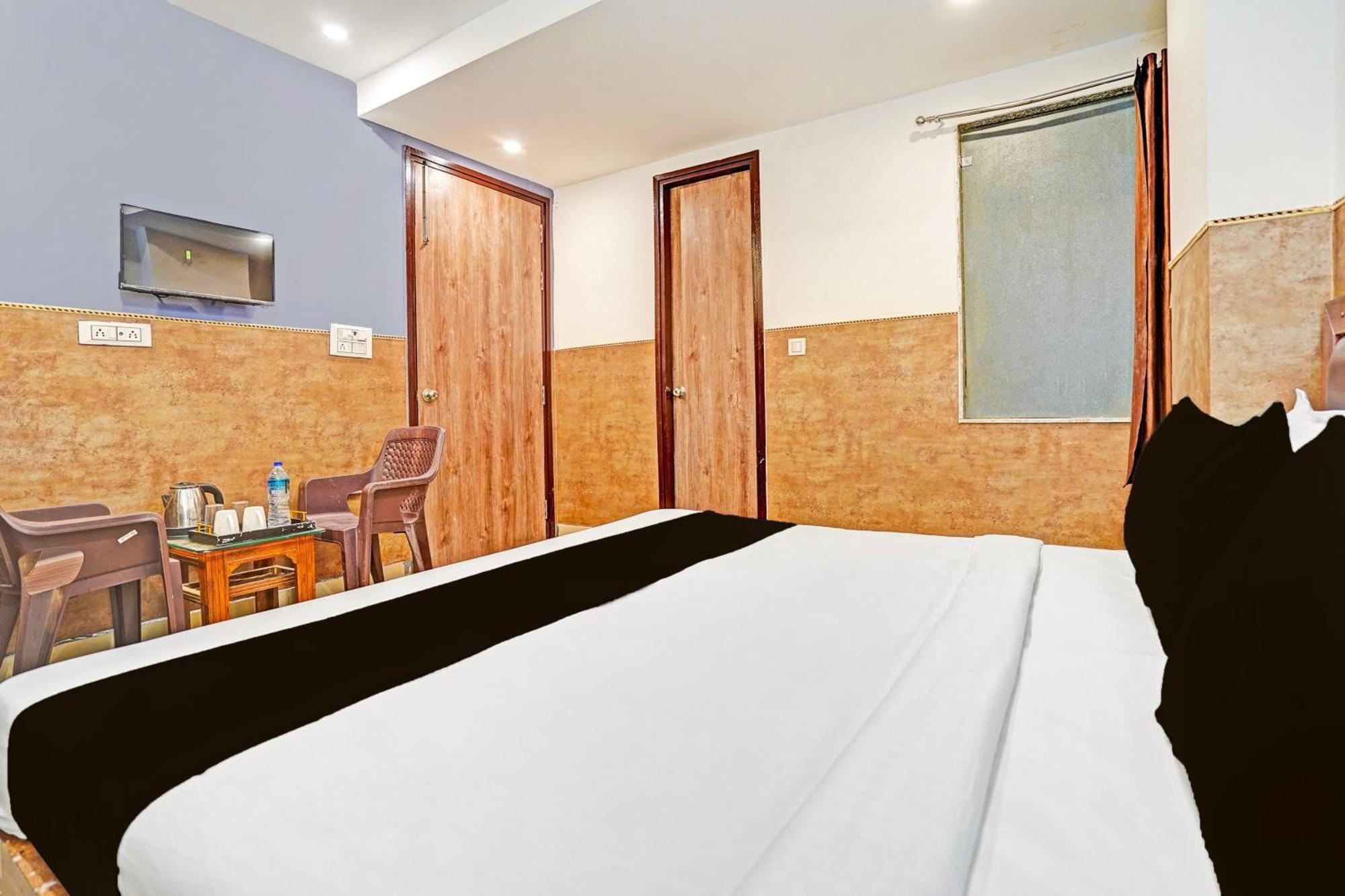 Collection O Tilak Nagar Near Pacific Mall Δελχί Εξωτερικό φωτογραφία